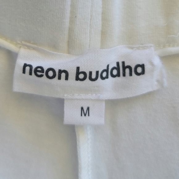 NWOT NEON BUDDA "IDEAL" ANKLE PANTS Side Buttons Size M White - Picture 6 of 8